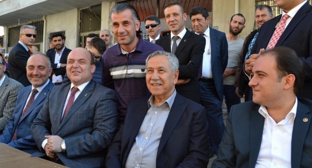 Bülent Arınç Hasret Giderdi