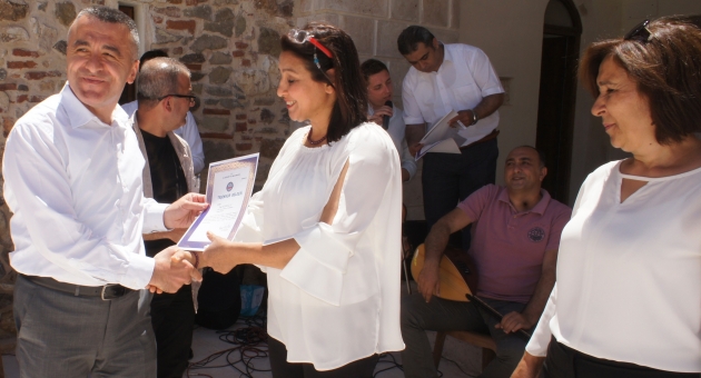 Mantı Yapıp Üniversite Öğrencilerine Destek Oluyorlar