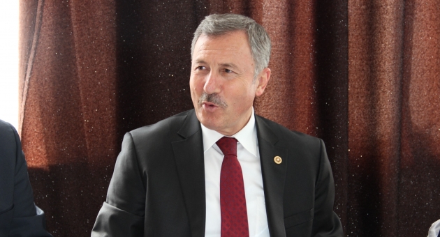 Özdağ Manisanın En Başarılı Milletvekili Seçildi