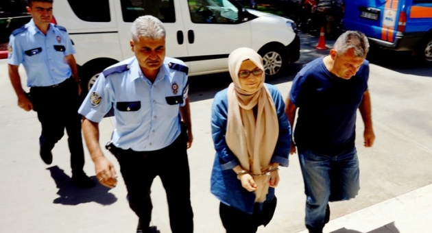 Gözaltına Alınan Gazeteci Hanım Büşra Erdal, İstanbul'a Gönderildi