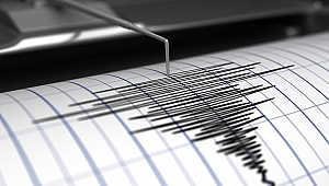 EGE'DE 4,5 BÜYÜKLÜĞÜNDE DEPREM