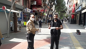 KAPI KAPI DOLAŞIP HALKA HİZMET EDİYORLAR