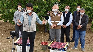 MANİSALI BAKAN ÇİFTÇİLERLE GÖRÜŞTÜ