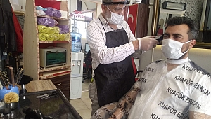 MANİSA'DA BERBERLER BAYRAM ARİFESİNİ EVDE GEÇİRİYOR