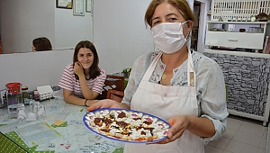 MANİSA'DA MANTI AÇARAK ÜÇ ÇOCUĞUNU OKUTAN ANNE