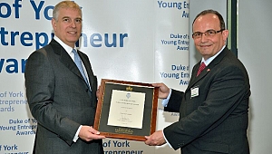 İNGİLTERE PRENSİNDEN ÖDÜL ALAN MANİSALI: HÜROL ÖZCAN