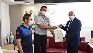 Buldukları ziynet eşyasını sahibine ulaştıran personeller ödüllendirildi