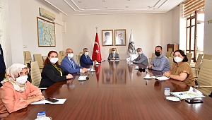 VALİ KARADENİZ: SALGINLA MÜCADELE DEVAM EDİYOR