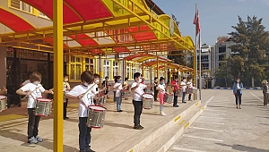 ÖĞRENCİLERİN 29 EKİM COŞKUSU