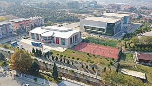MANİSA'YA MODERN TENİS KORTLARI