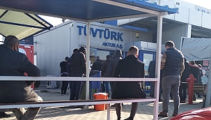 TÜVTÜRK'TE DİKKAT ÇEKEN YOĞUNLUK
