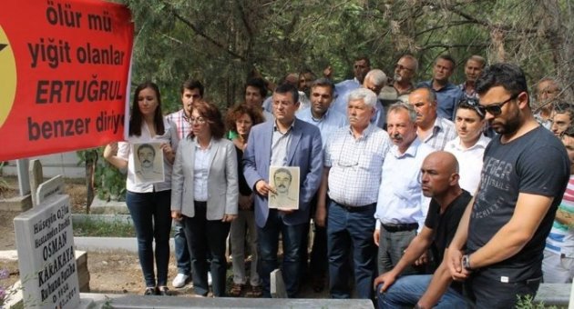 CHP'liler Karakaya'yı Mezarı Başında Andı