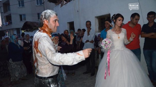 Damat Olduğuna Pişman Ettiler