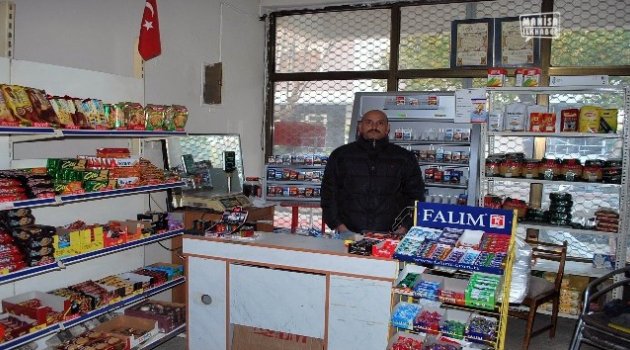 Manisa'da marketten hırsızlık