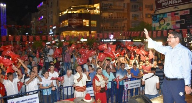 Manisa Demokrasiye Sahip Çıkmaya Devam Ediyor