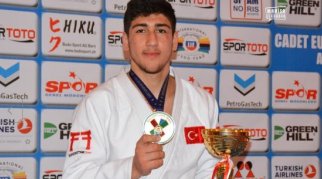 Manisa onunla gururlanıyor