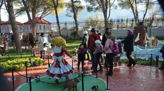 ŞEHZADELER PARK AÇILDI