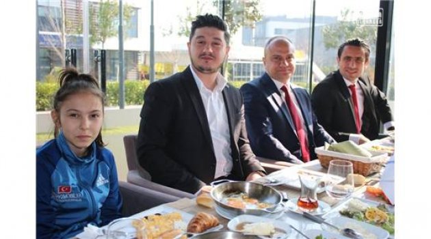 Sigarayı Bırakana Yarım Altın