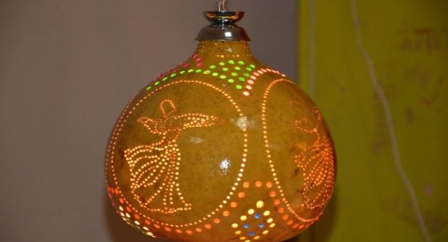 Su Kabaklarını Sanat Eserine Döndürdü