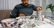 Atık Gazete İle Kahvehane Alışkanlığını Yendi