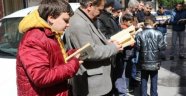 Sokak Ortasında Kitap Okudular