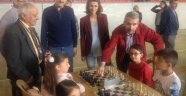 Satranç Turnuvası Nefesleri Kesti