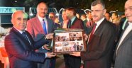 Vali Bektaş'a Veda Programı Düzenlendi