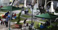 Cumartesi Meydanı çay bahçesi hizmete girdi