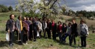 İki Bin Badem Fidanı Toprakla Buluştu