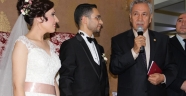 Bülent Arınç Akrabasının Nikah Şahidi Oldu