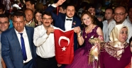Nişan töreninden demokrasi nöbetine